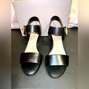 Black buckle strap Sandal